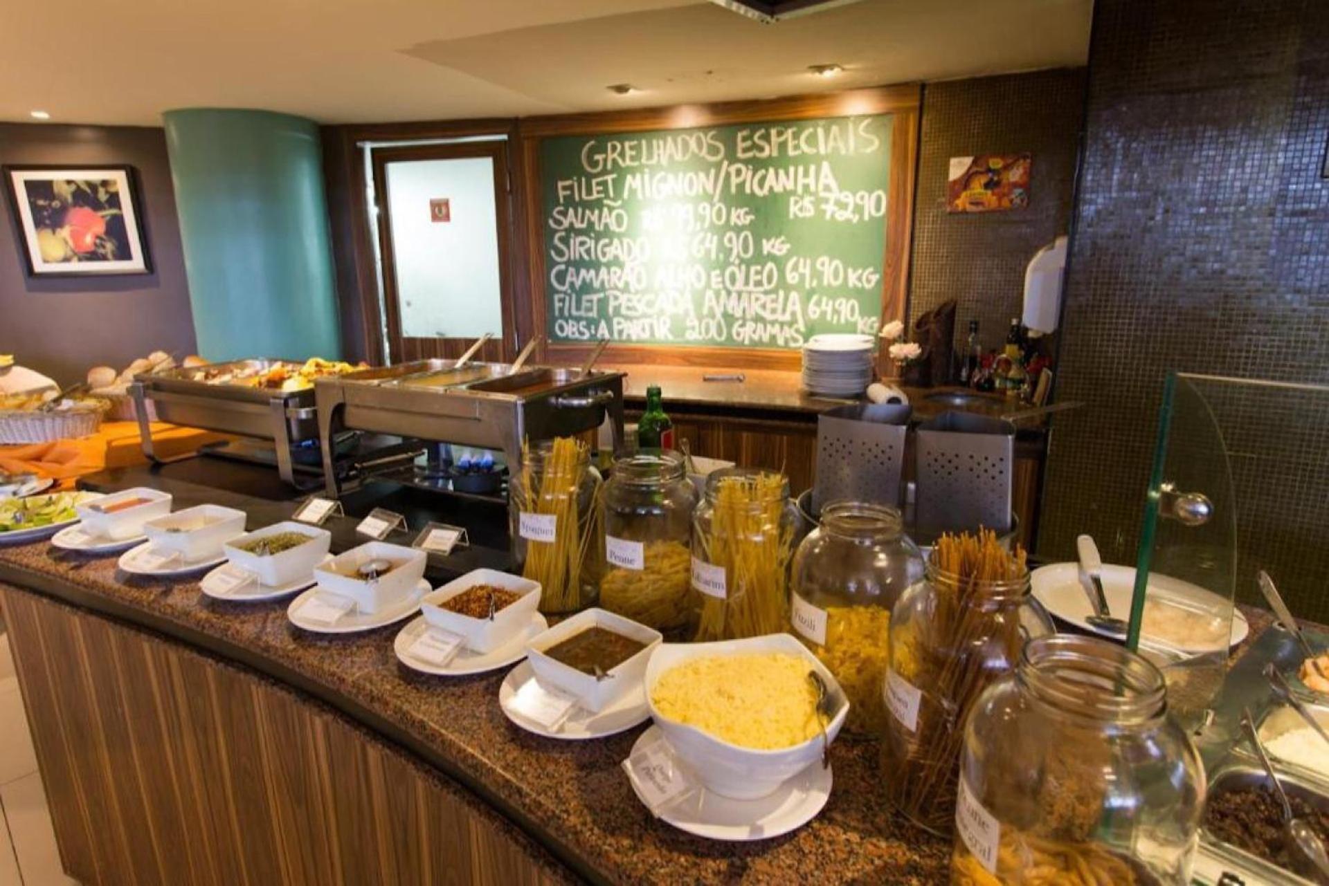 Hotel Apart Brasil Tropical Meireles - By Ideal Trip *